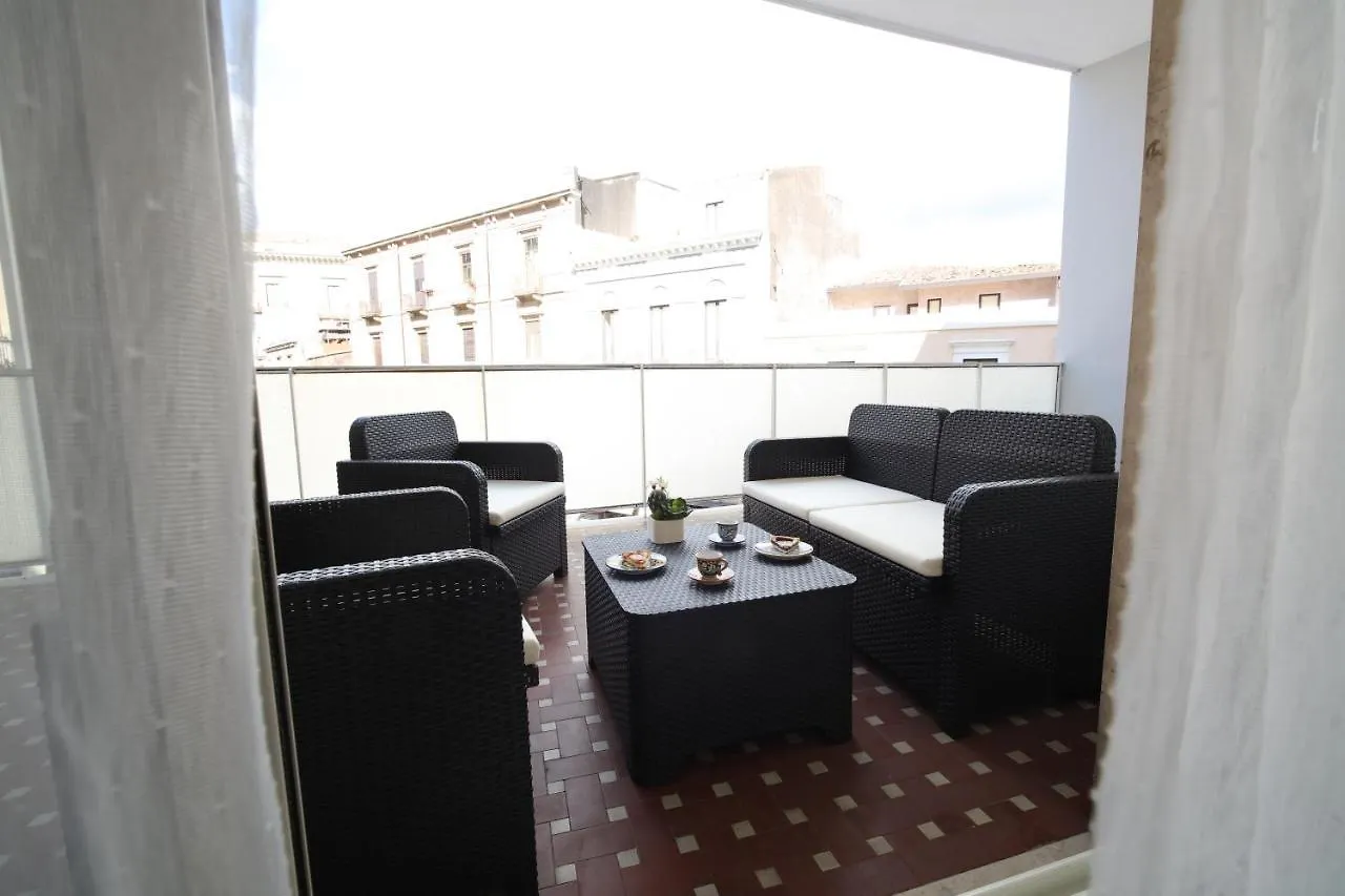 Khome Rooms & Apartment Catane