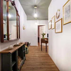 Bed & Breakfast Epimoni, Catania